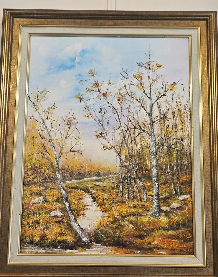 Tableau : sous-bois de bouleaux aux couleurs d'automne, ruisseau, cadre doré
